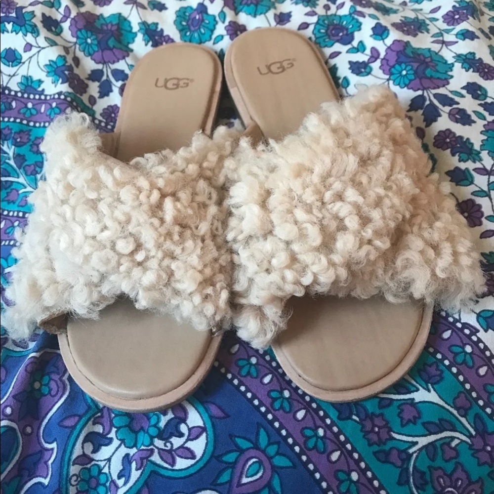 NWT UGG Joni Sheepskin Sandals